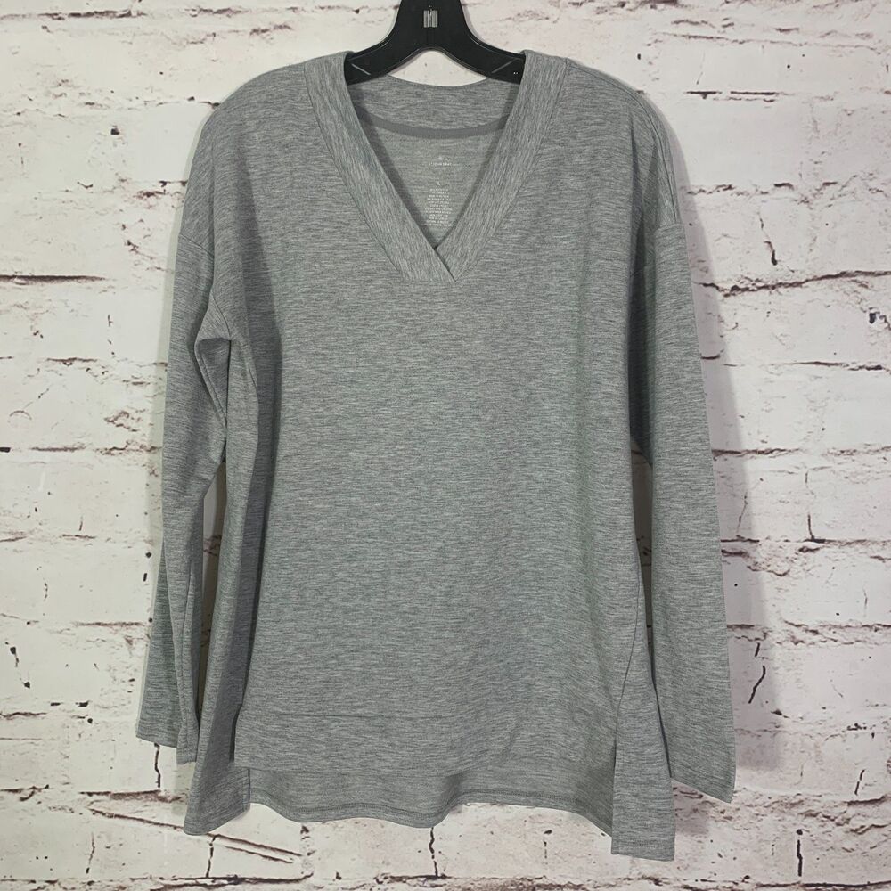St. John’s Bay Gray V Neck Long Sleeve Top Women’s Size Large Classic Fit Casual